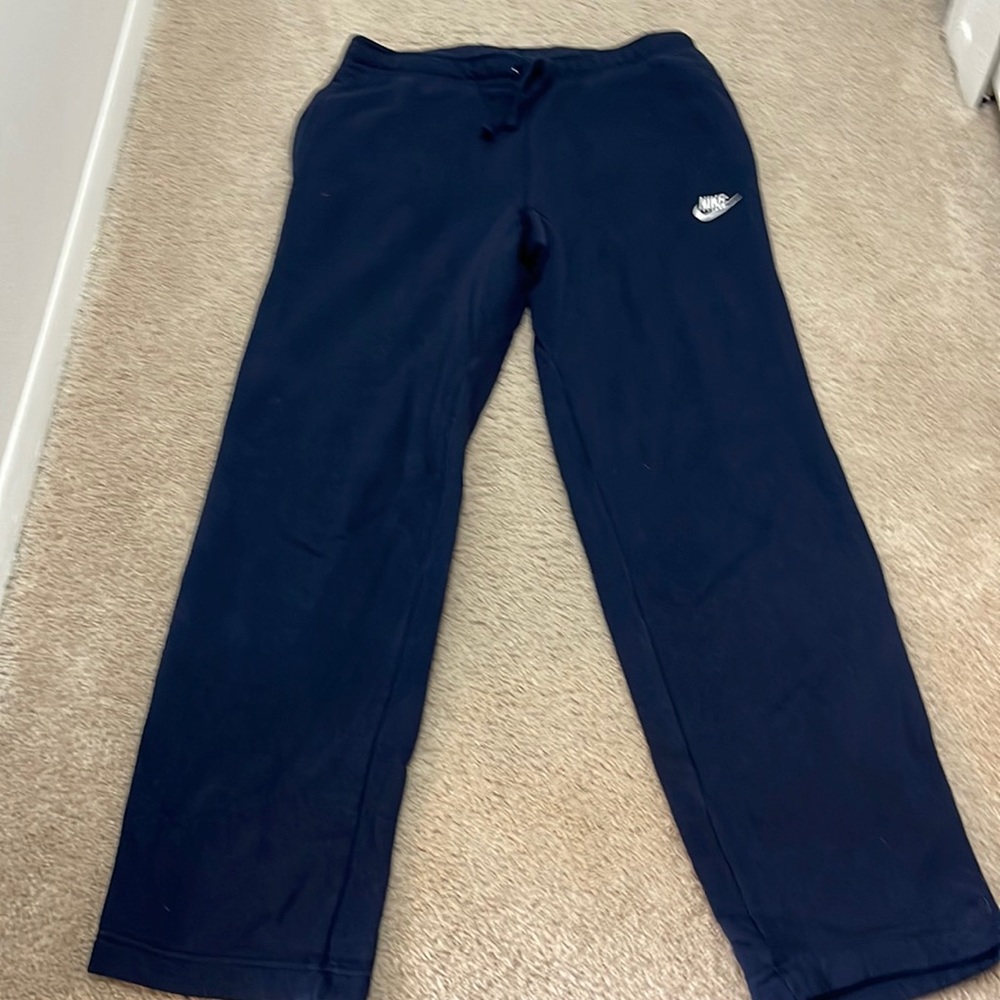 Nike sweats wide leg great condition